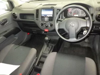 Nissan AD