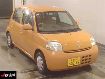 Daihatsu Esse
