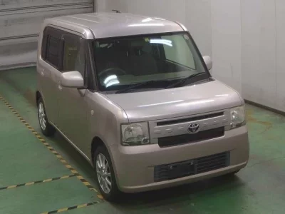 Toyota PIXIS SPACE