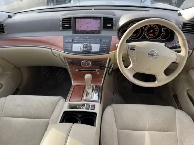 Nissan FUGA