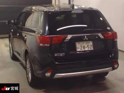Mitsubishi OUTLANDER PHEV