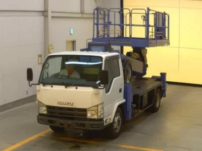 Isuzu ELF