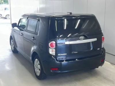 Toyota COROLLA RUMION