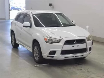 Mitsubishi RVR