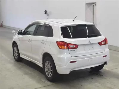 Mitsubishi RVR
