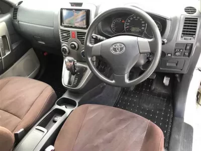 Toyota RUSH