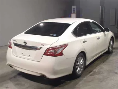 Nissan TEANA