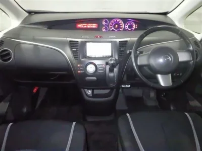 Mazda BIANTE