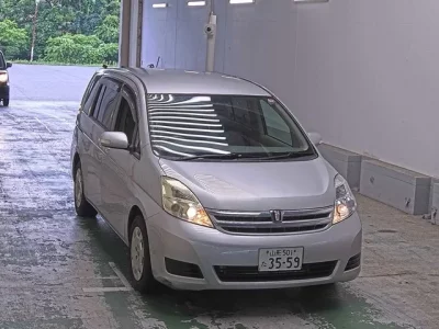 Toyota ISIS