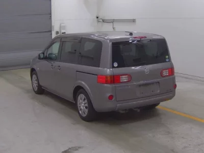 Nissan LAFESTA