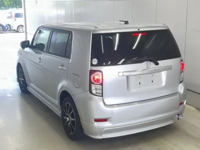 Toyota COROLLA RUMION