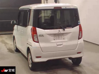 Mitsubishi EK SPACE