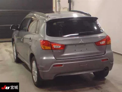 Mitsubishi RVR