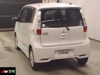 Mitsubishi EK CUSTOM