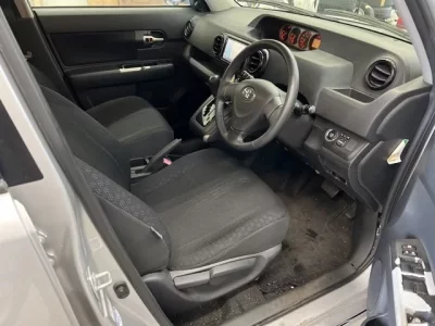 Toyota COROLLA RUMION