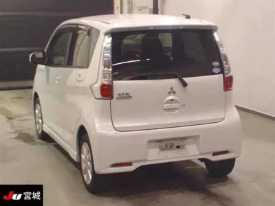 Mitsubishi EK CUSTOM