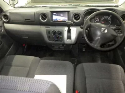 Nissan CARAVAN VAN