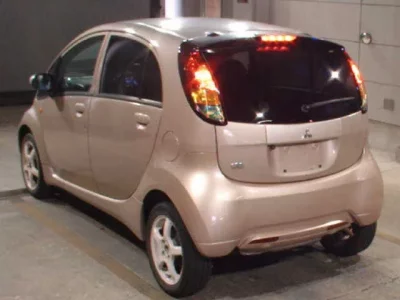 Mitsubishi I