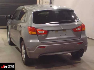 Mitsubishi RVR