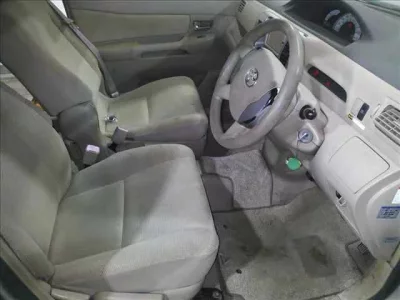 Toyota RAUM