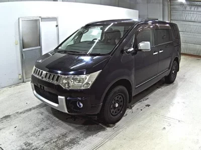 Mitsubishi DELICA D5