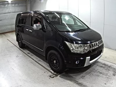 Mitsubishi DELICA D5