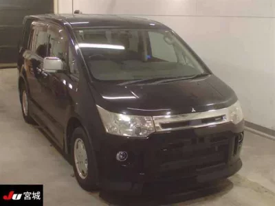 Mitsubishi DELICA D5