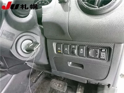 Nissan AD