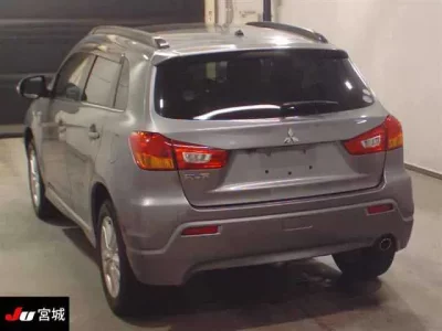 Mitsubishi RVR