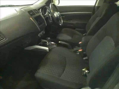 Mitsubishi RVR