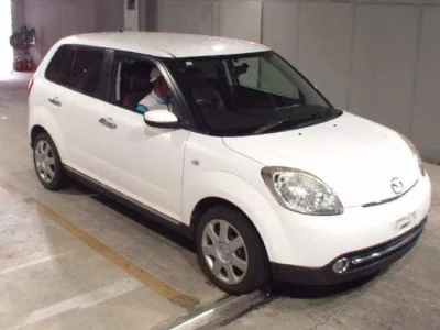 Mazda VERISA