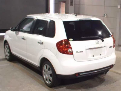 Mazda VERISA