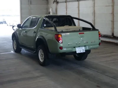 Mitsubishi TRITON
