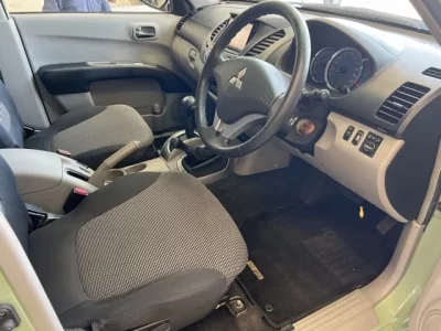 Mitsubishi TRITON