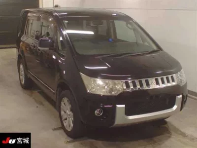 Mitsubishi DELICA D5
