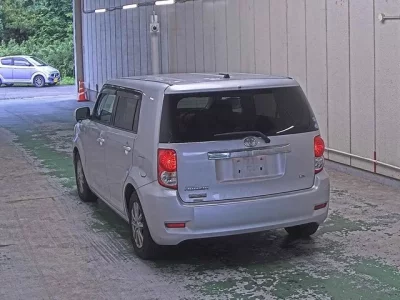 Toyota COROLLA RUMION
