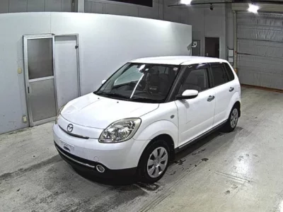 Mazda VERISA