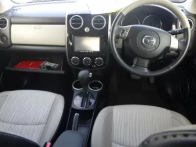 Mazda VERISA