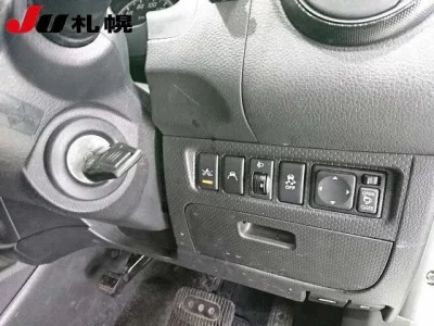 Nissan AD