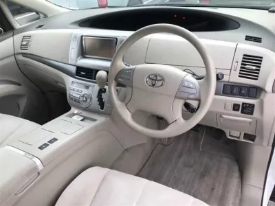 Toyota ESTIMA HYBRID