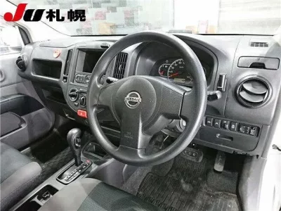Nissan AD