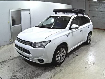 Mitsubishi OUTLANDER PHEV