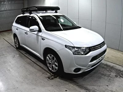 Mitsubishi OUTLANDER PHEV