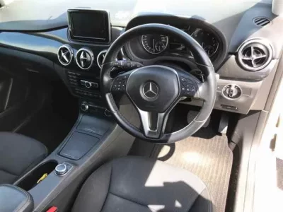 Mercedes-Benz B CLASS