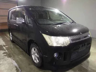 Mitsubishi DELICA D5