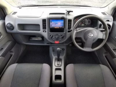 Nissan AD