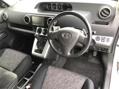 Toyota COROLLA RUMION