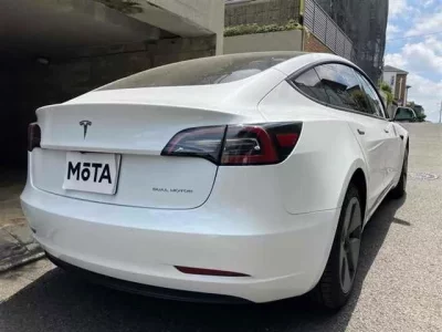 Tesla MODEL3