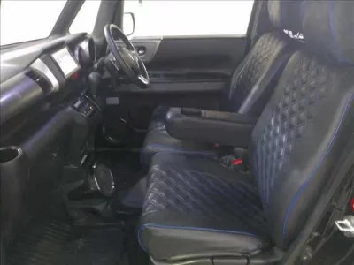 Honda N BOX SLASH