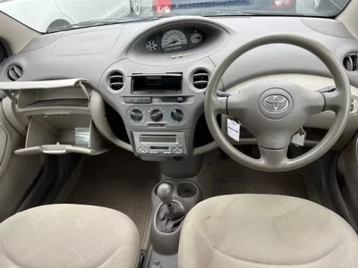 Toyota PLATZ